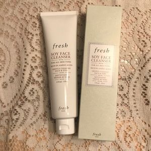 Fresh Soy Face Cleanser